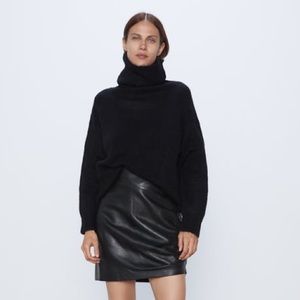 Zara Oversized Knit Sweater Size Small Black